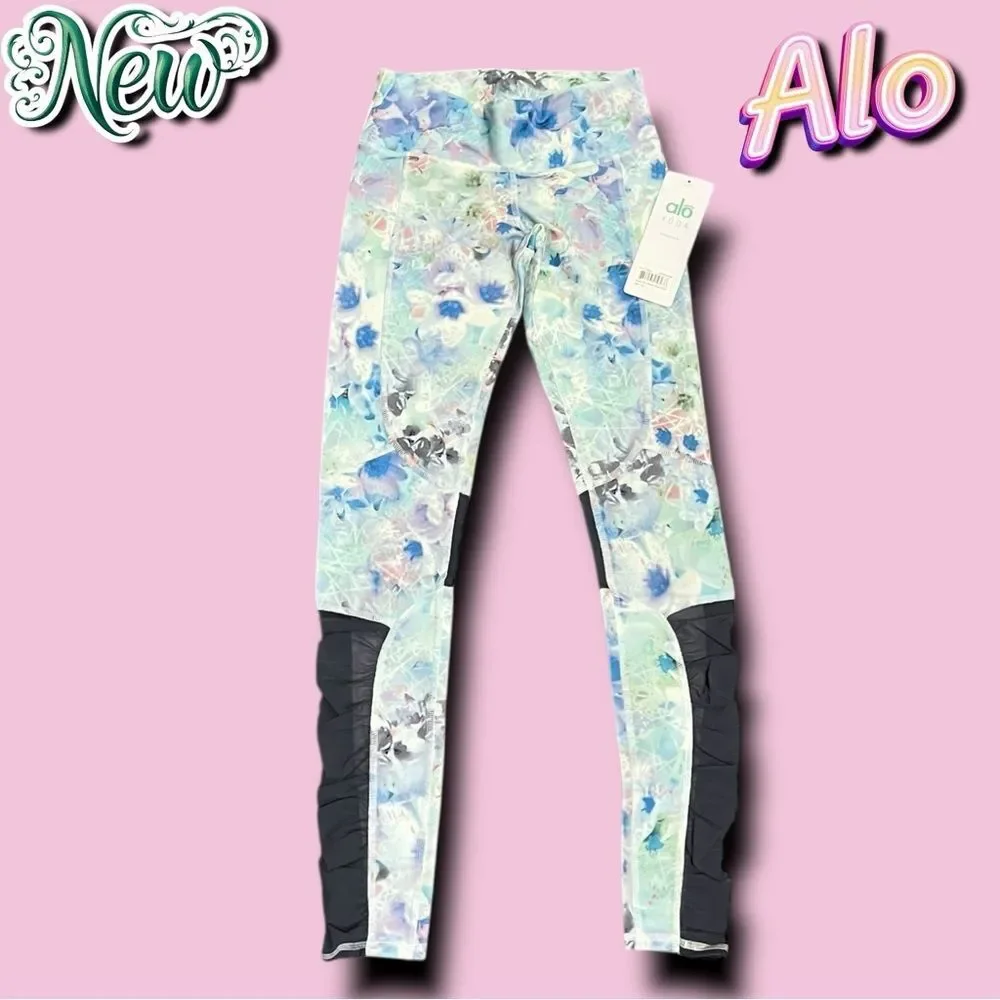 NWT ALO Yoga Runway Pant - XS - Floral Camo/Blue Mesh